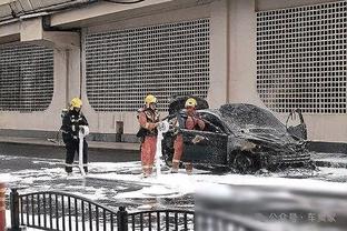 西媒：德容对巴萨现状感到失望，若能加盟欧冠夺冠热门他愿意离开